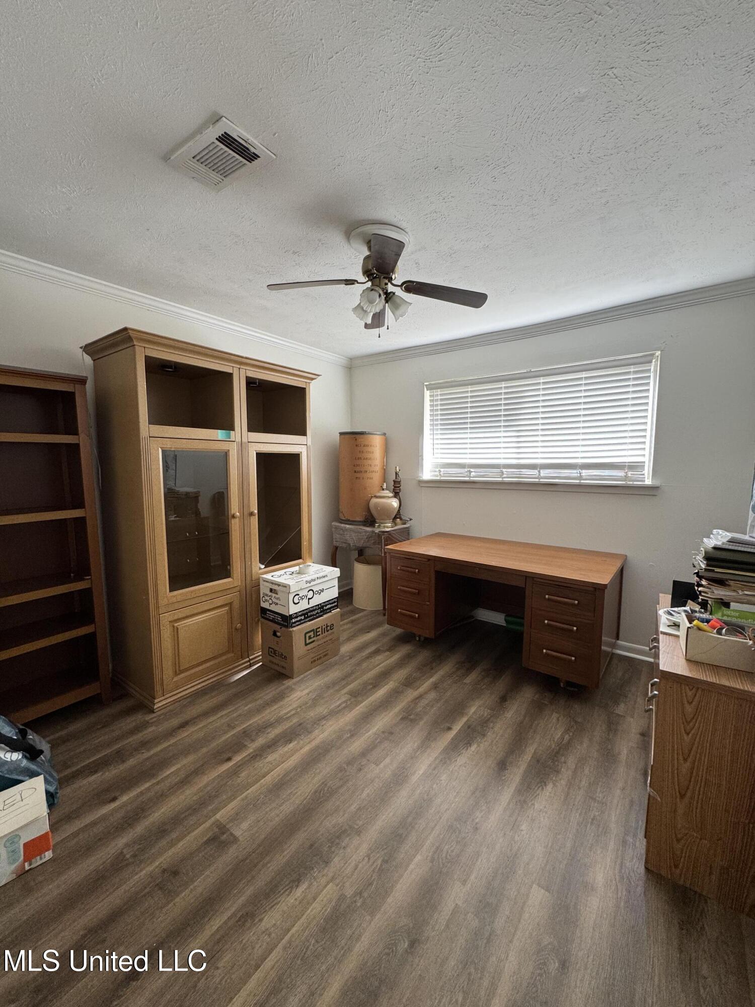 319 Margaret Avenue Property Photo 8