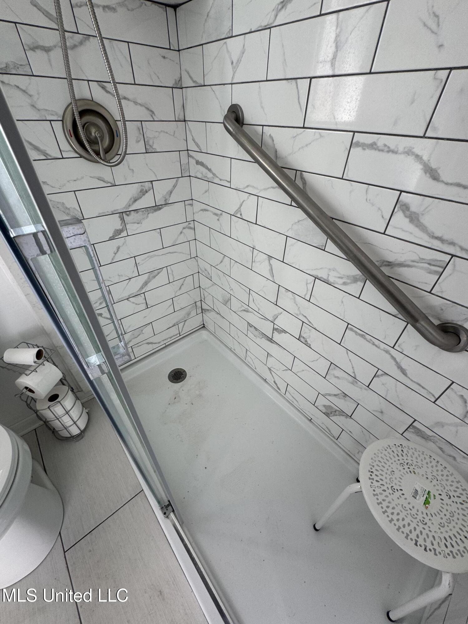 319 Margaret Avenue Property Photo 10