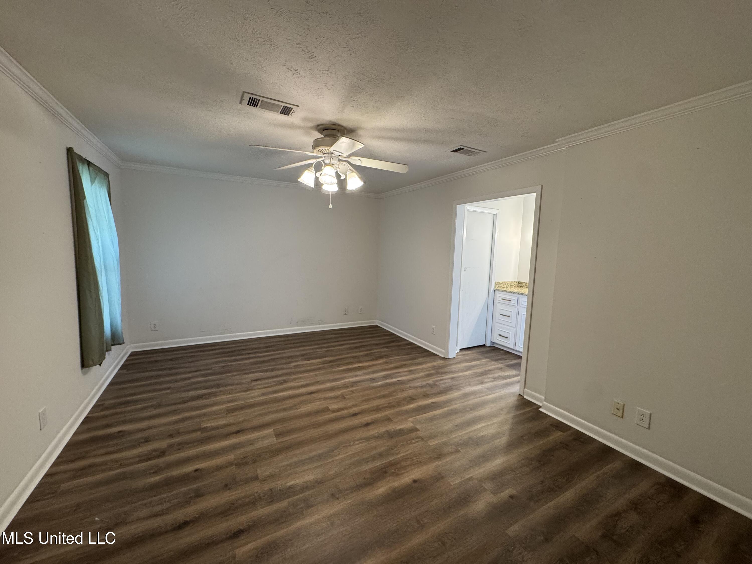 319 Margaret Avenue Property Photo 18