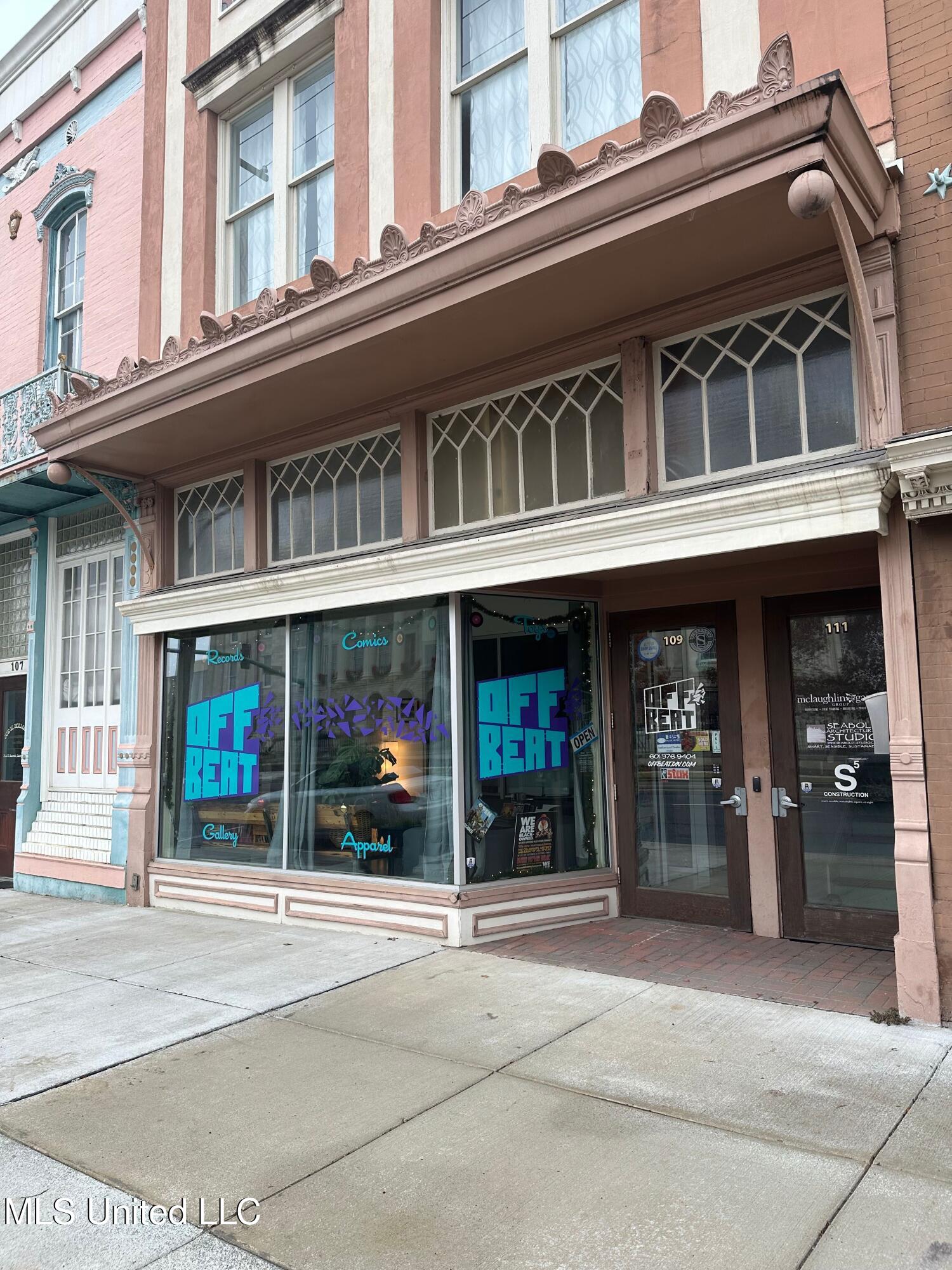 109 N State Street Property Photo 5