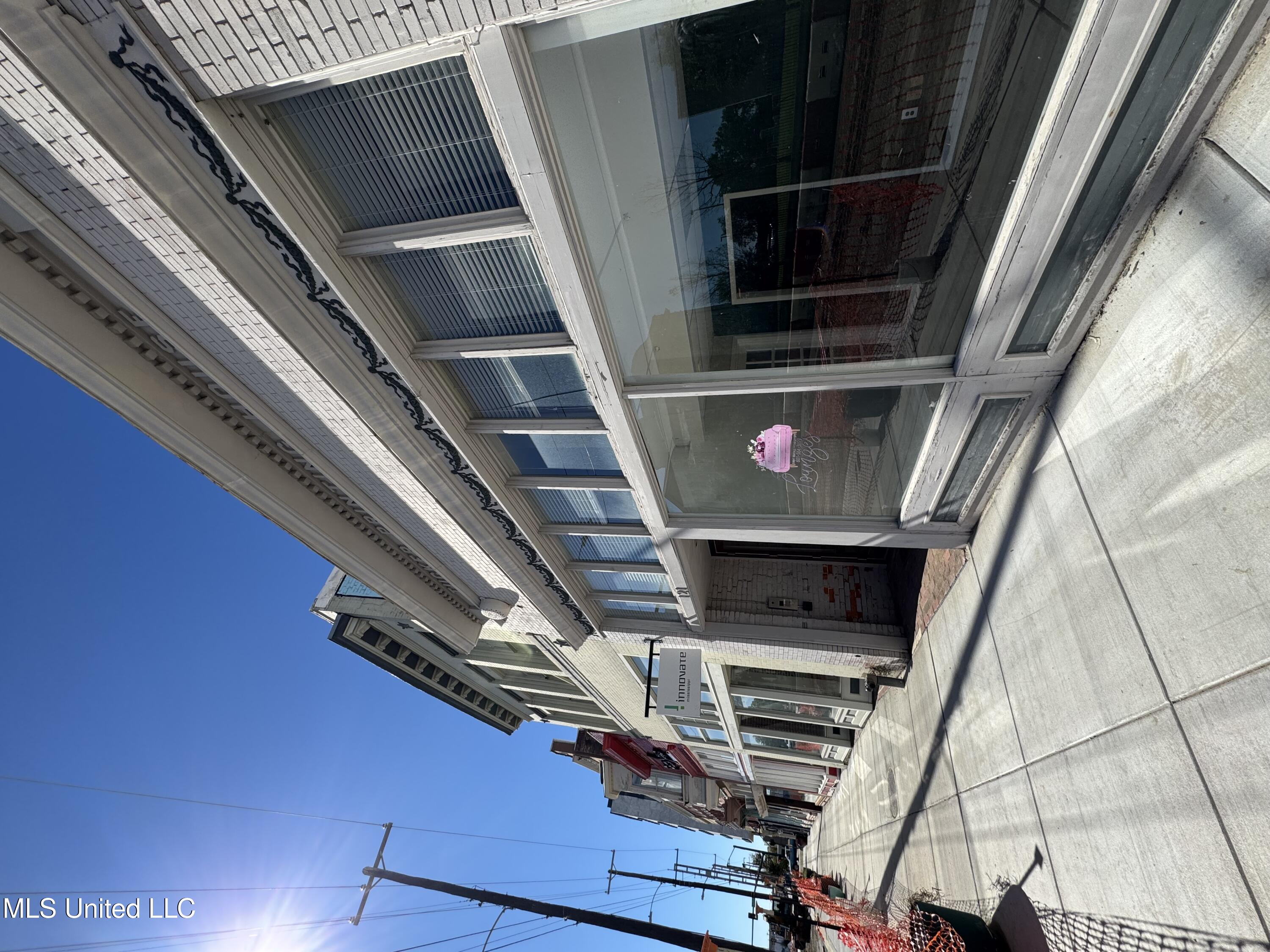 117 N State Street Property Photo 1