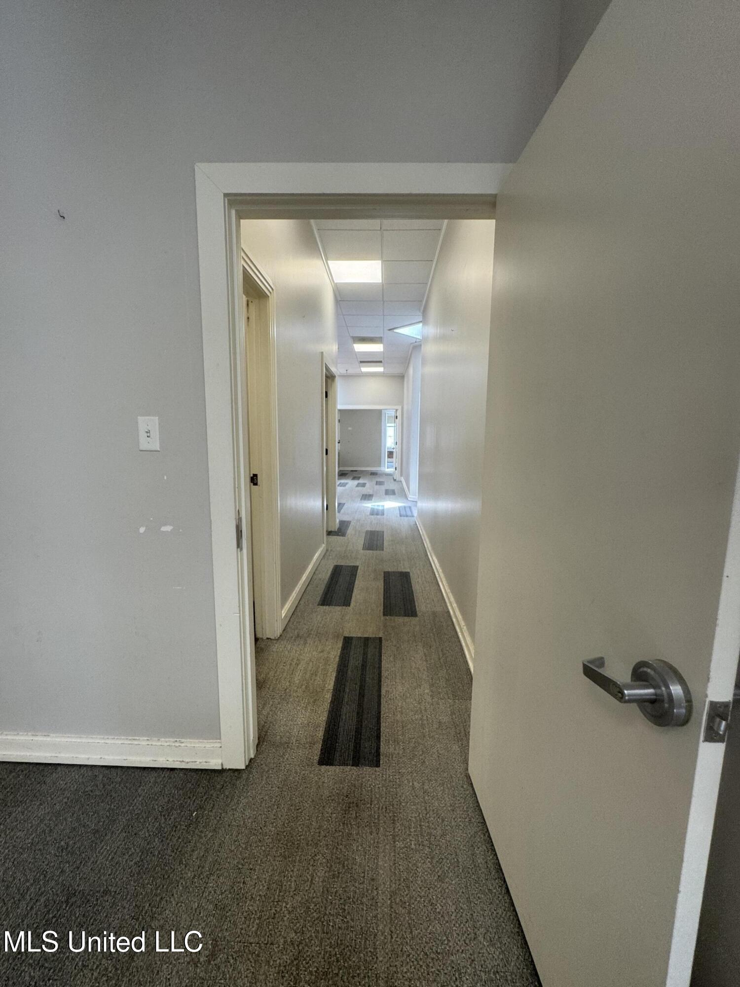 117 N State Street Property Photo 25