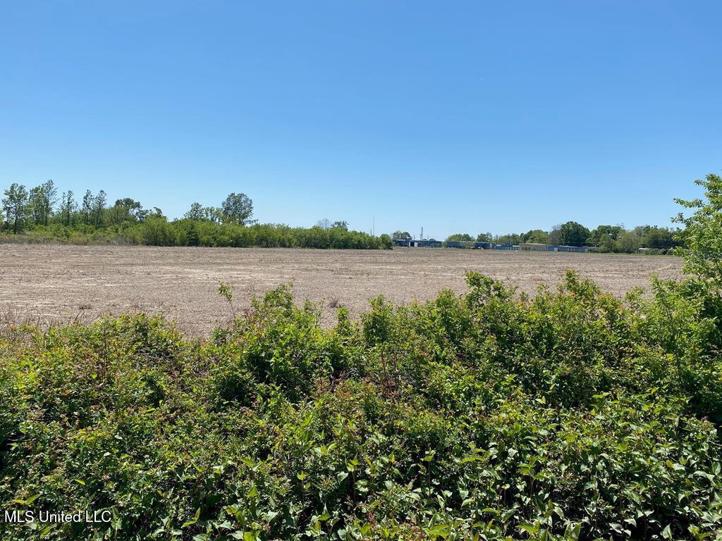 Logan Sewell Drive Property Photo 3