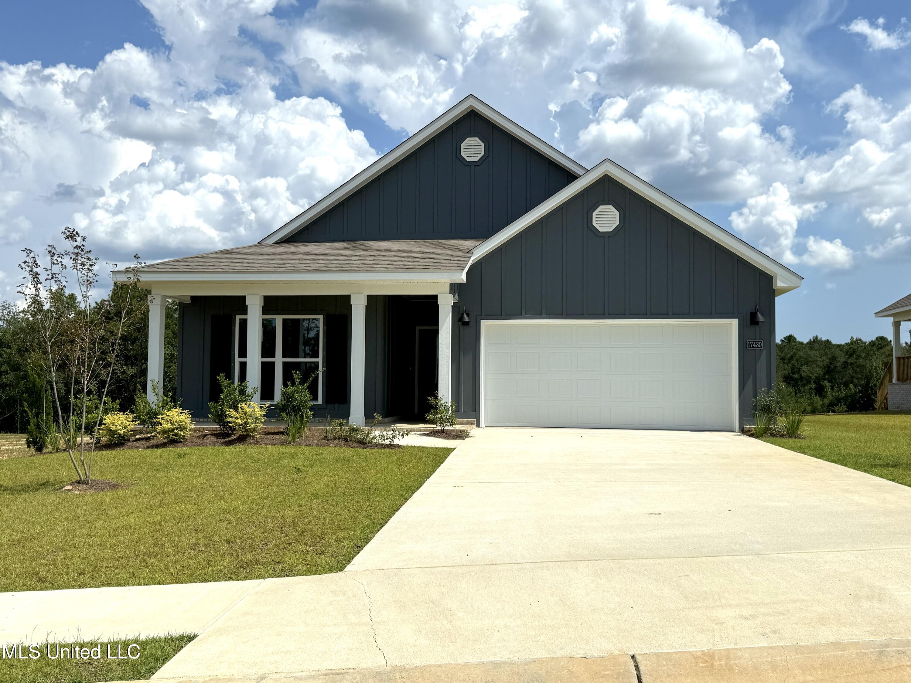 17430 Willow Cove Property Photo 1