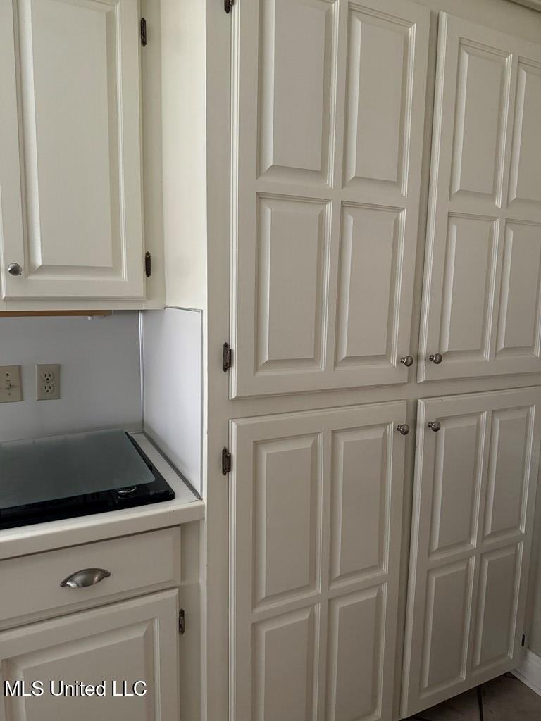 1035 Highway 568 Property Photo 15