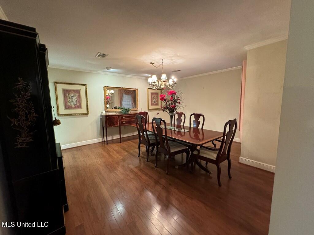 1035 Highway 568 Property Photo 35