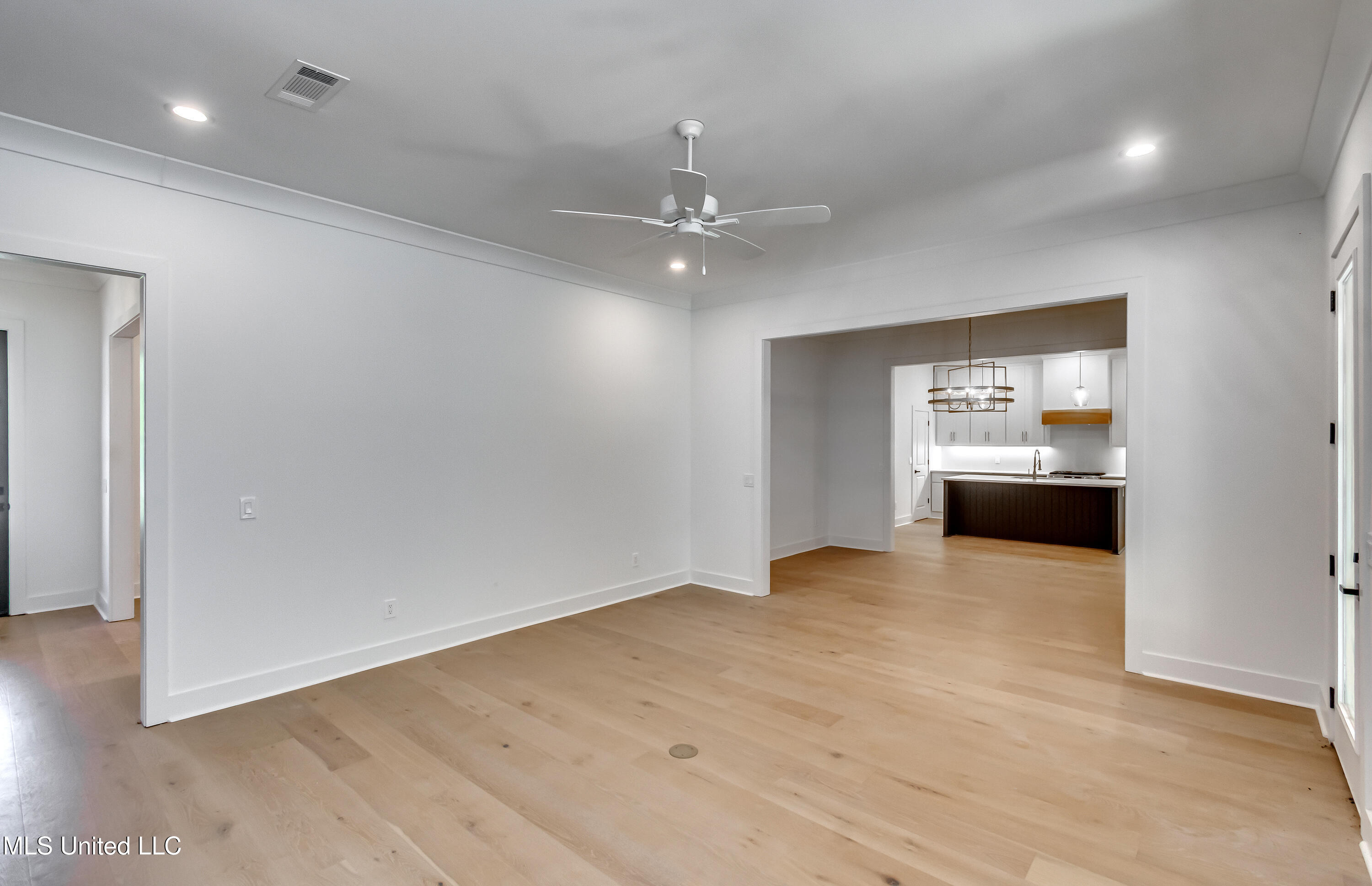 123 Camden Ridge Property Photo 10