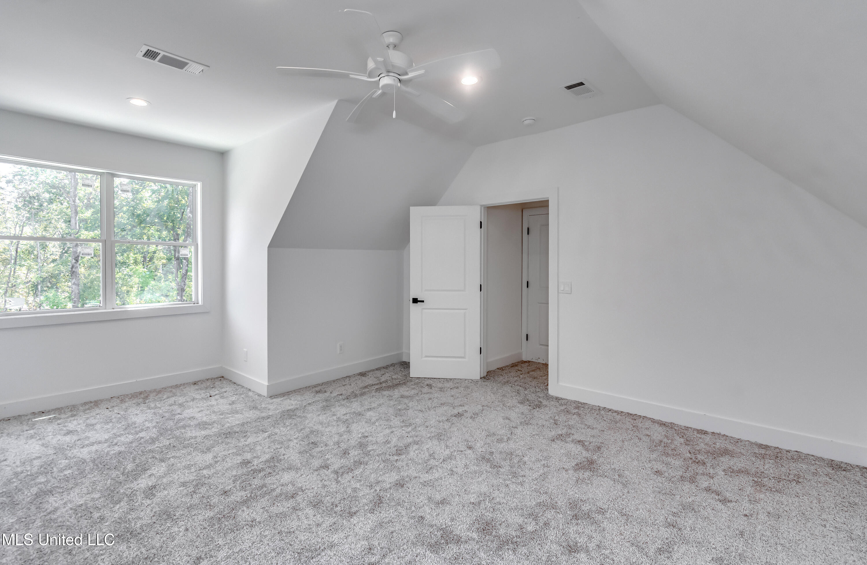 123 Camden Ridge Property Photo 48