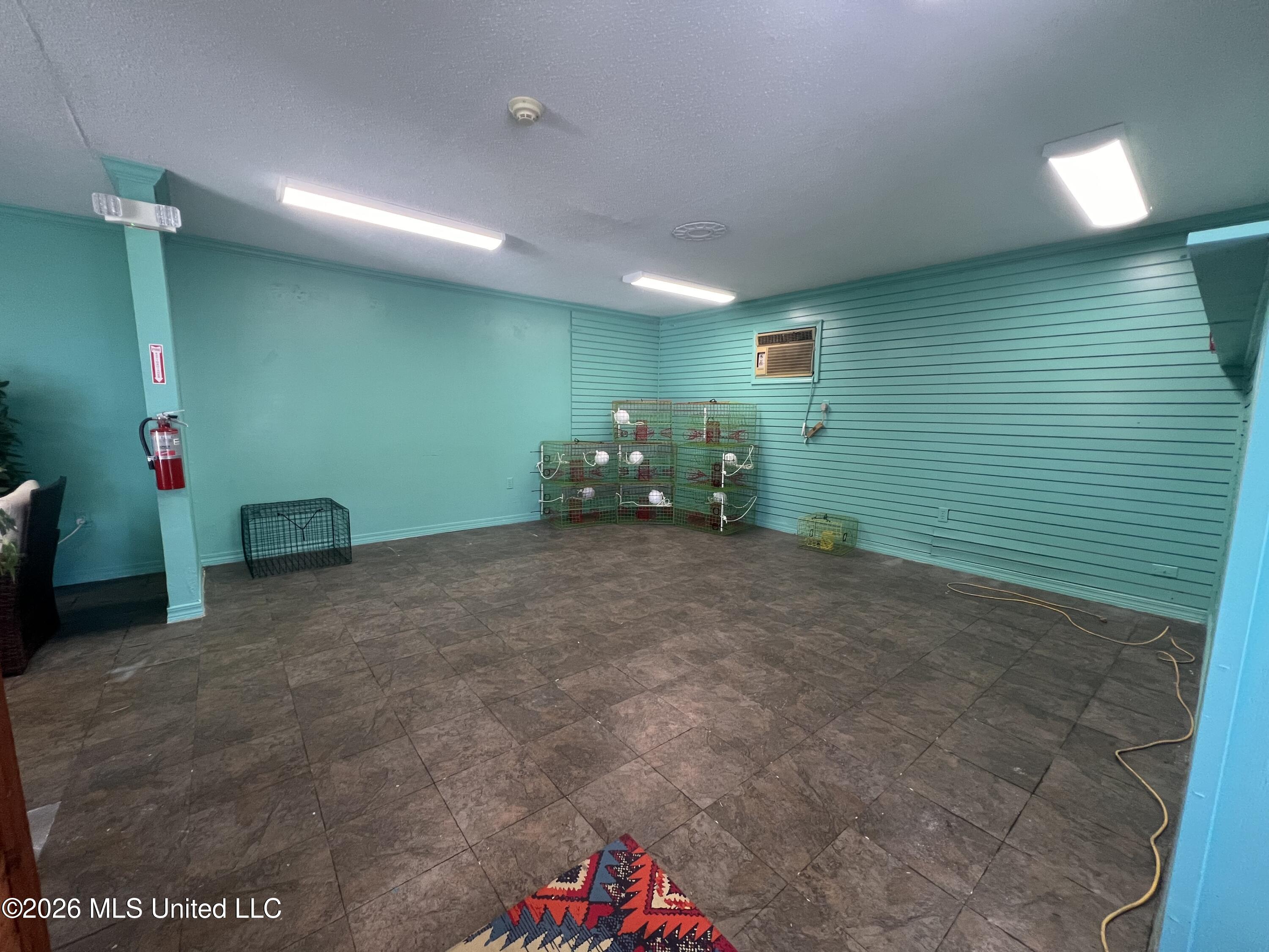 623 Highway 90 Property Photo 9