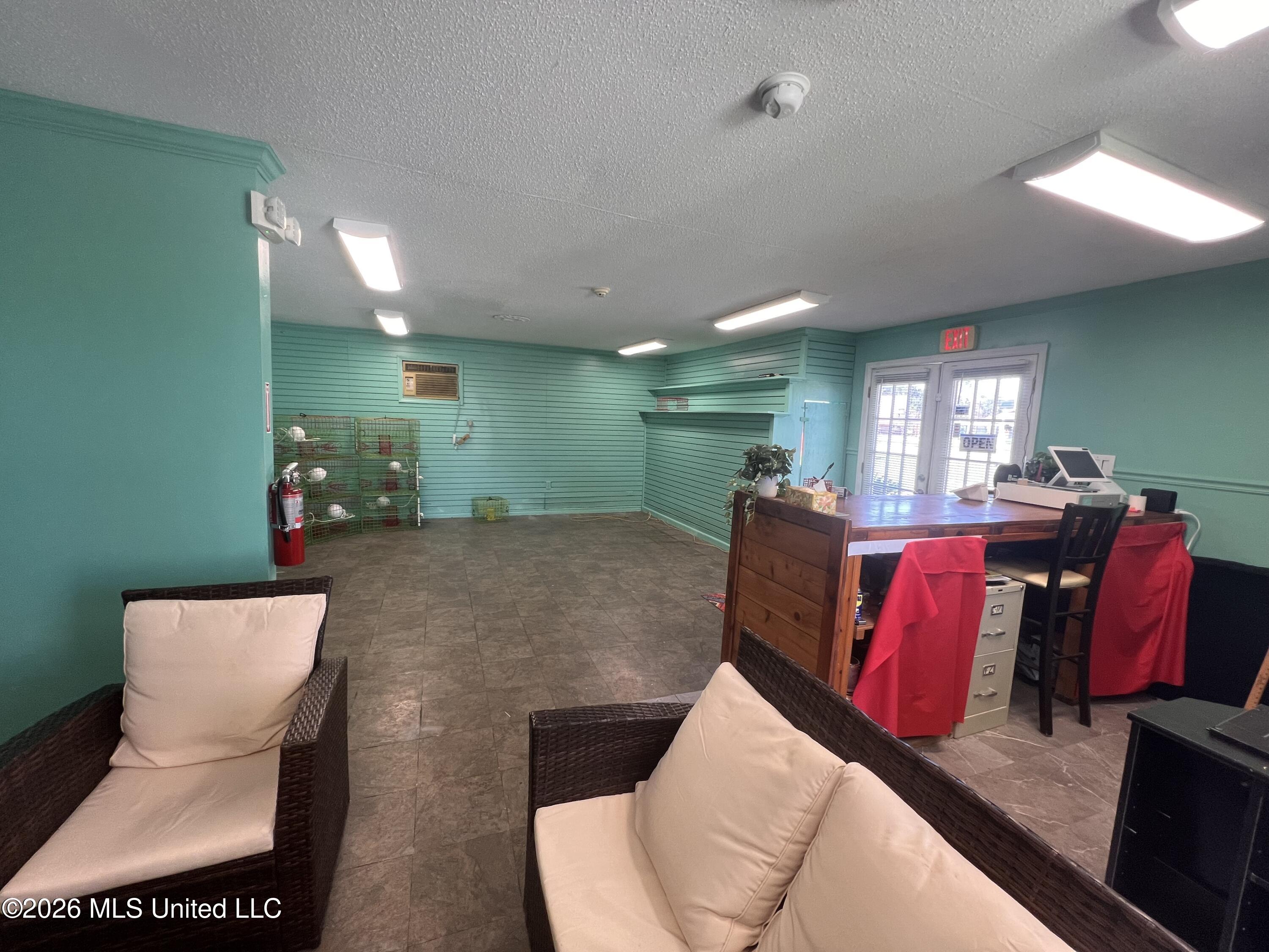 623 Highway 90 Property Photo 16