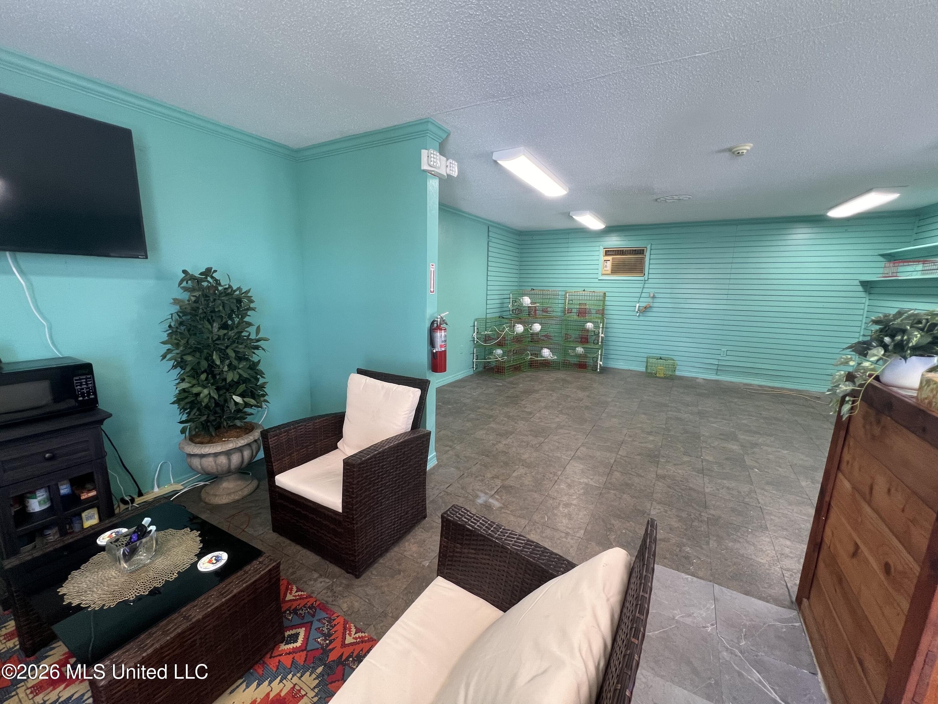 623 Highway 90 Property Photo 17