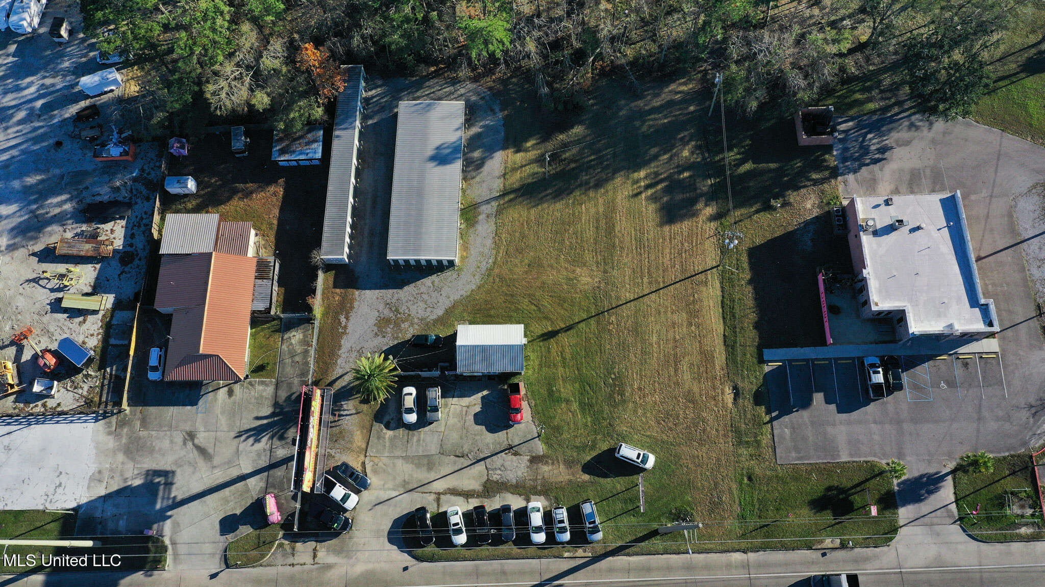 1014 Highway 90 Property Photo 1