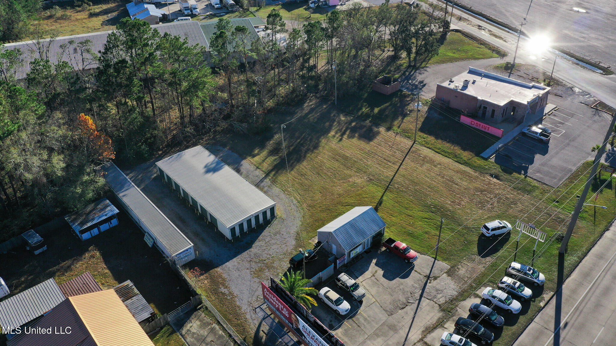 1014 Highway 90 Property Photo 3