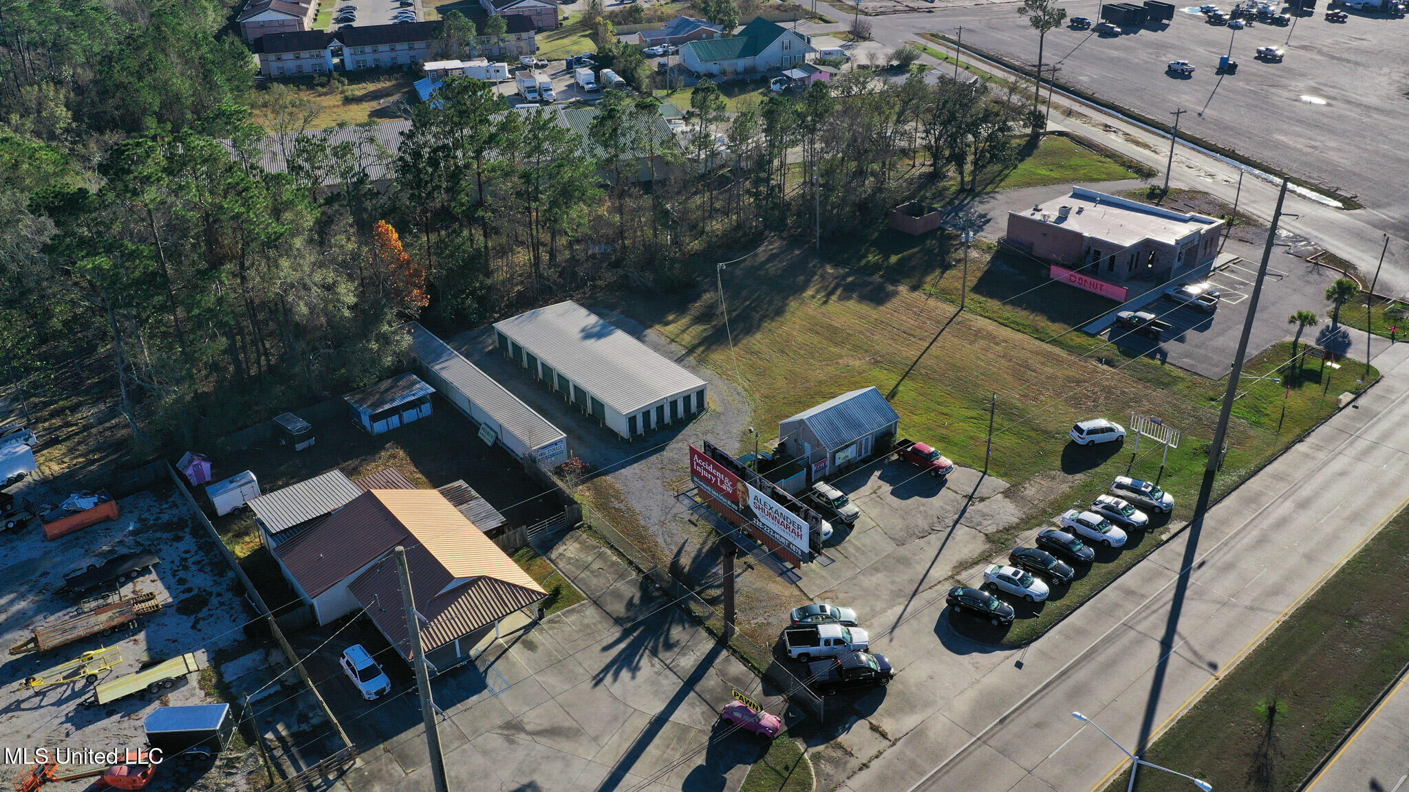 1014 Highway 90 Property Photo 4