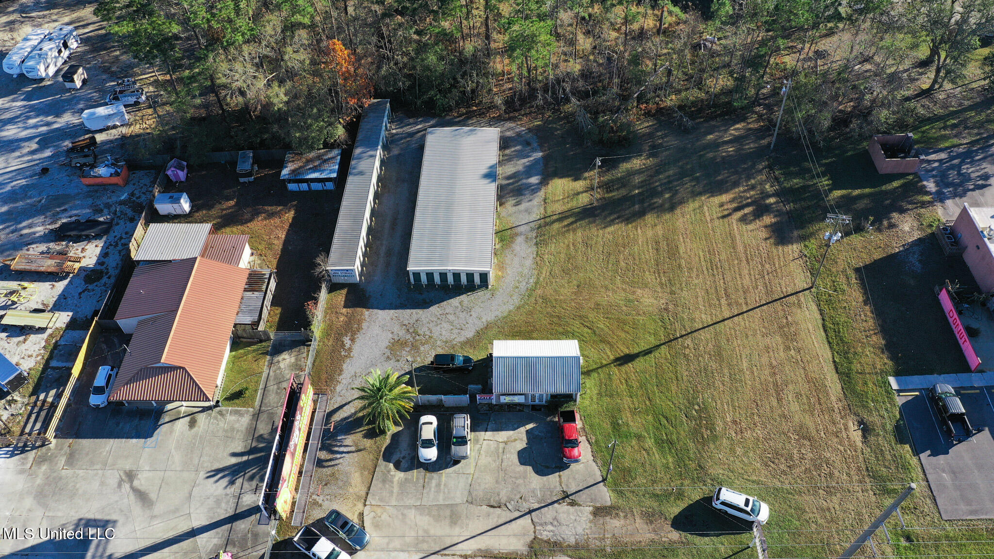 1014 Highway 90 Property Photo 6