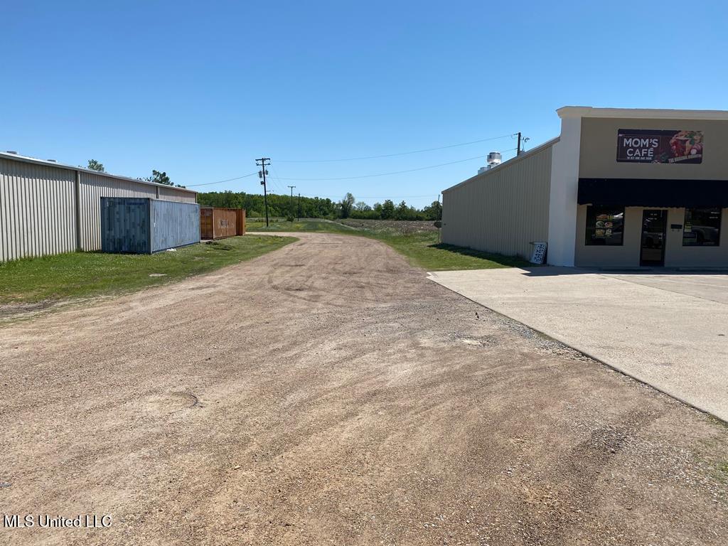 Logan Sewell Drive Property Photo 3