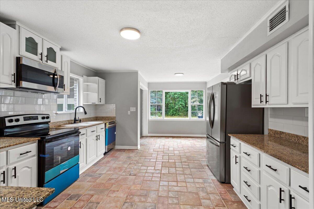 3402 Tillman Street Property Photo 10