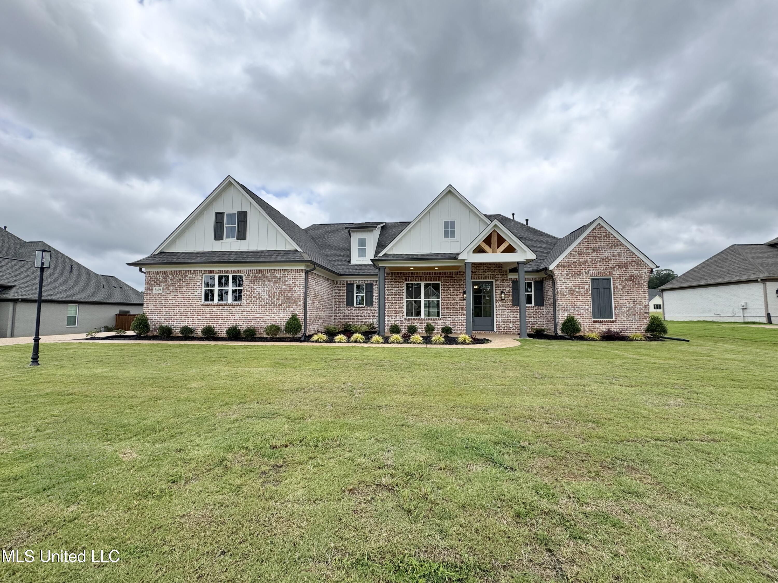 5169 Reserve Way Property Photo 1