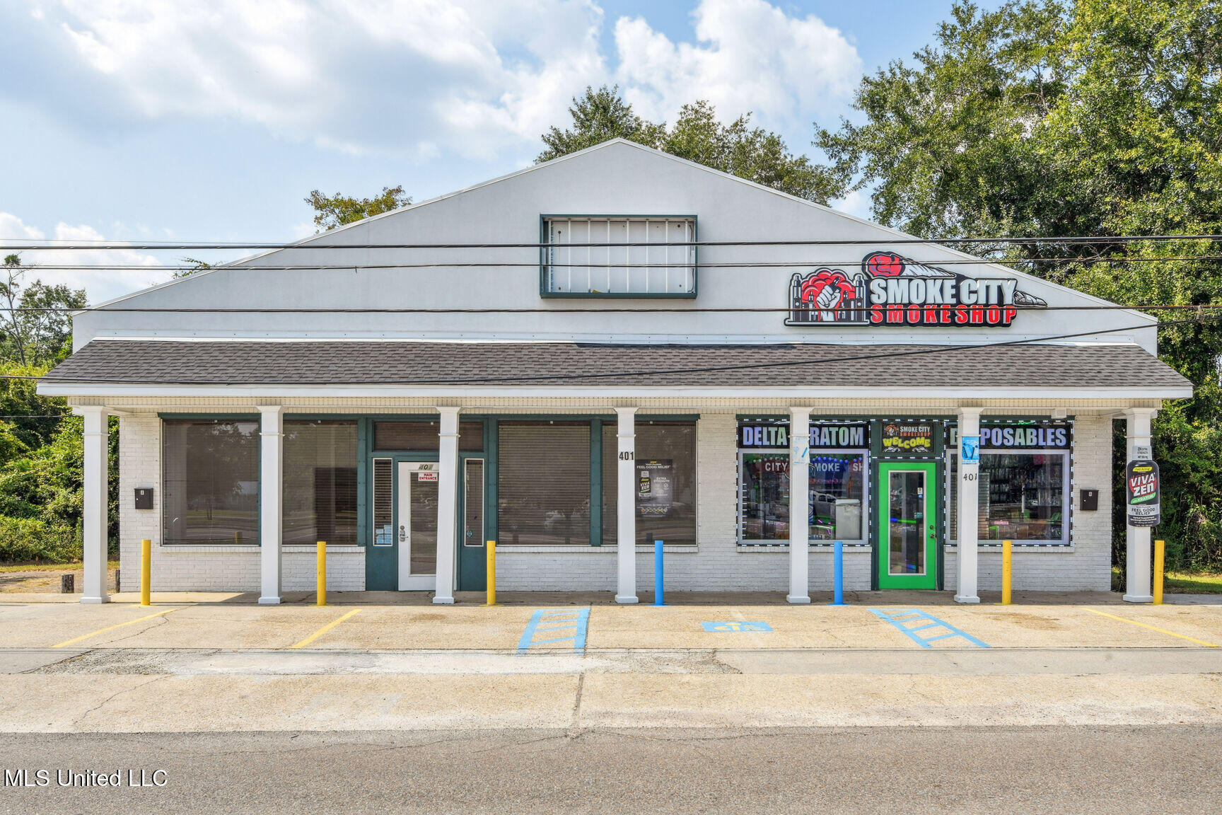 401 Highway 90 Property Photo 1