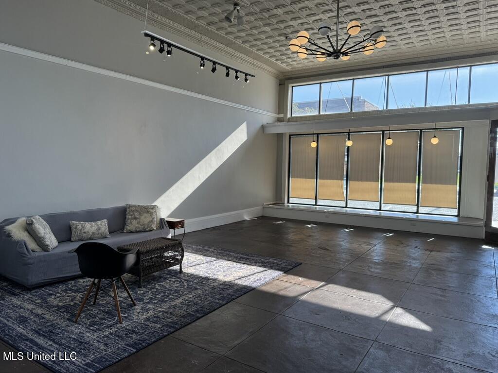 701 Franklin Street Property Photo 5