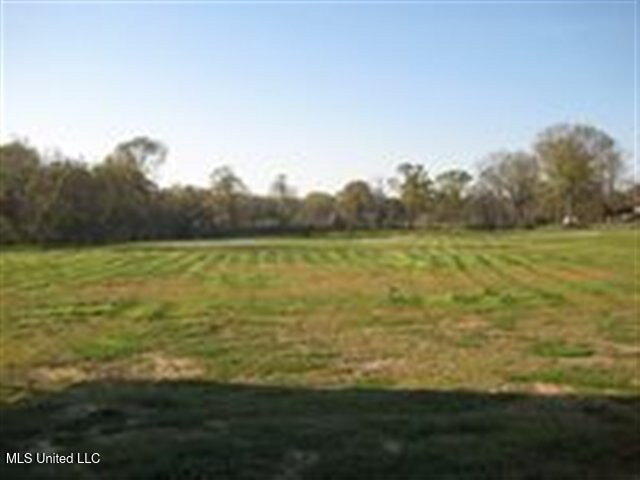 N Highway 61 Property Photo 1