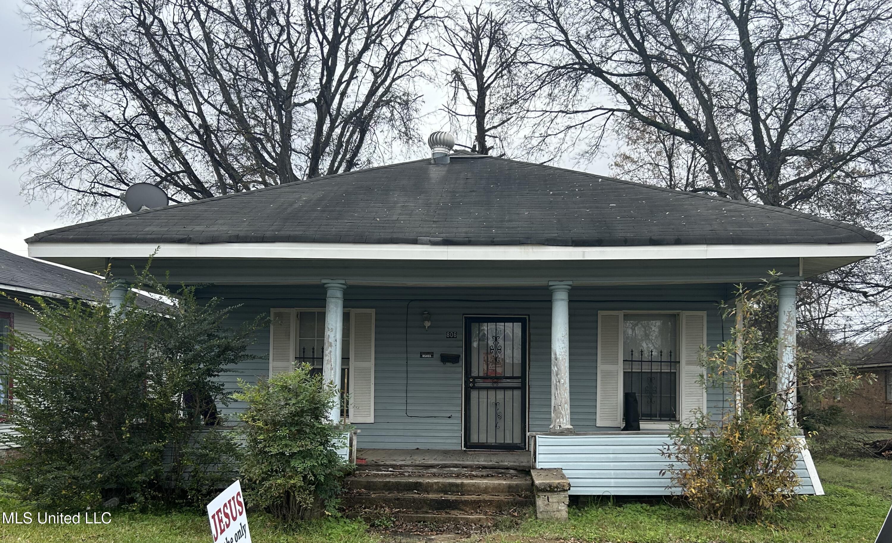 806 Mississippi Avenue Property Photo 1