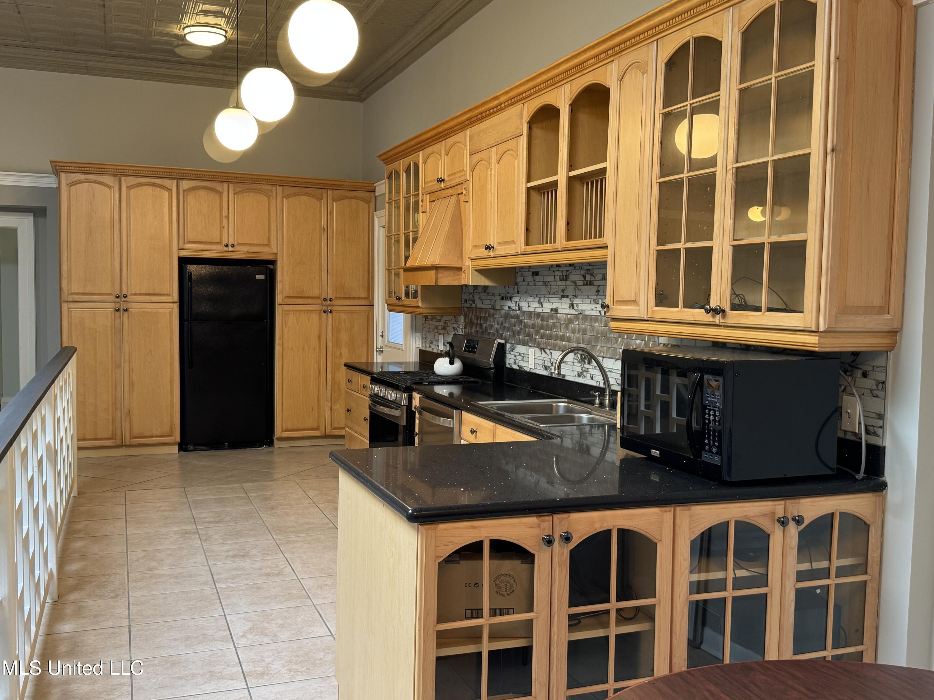 701 Franklin Street Property Photo 13