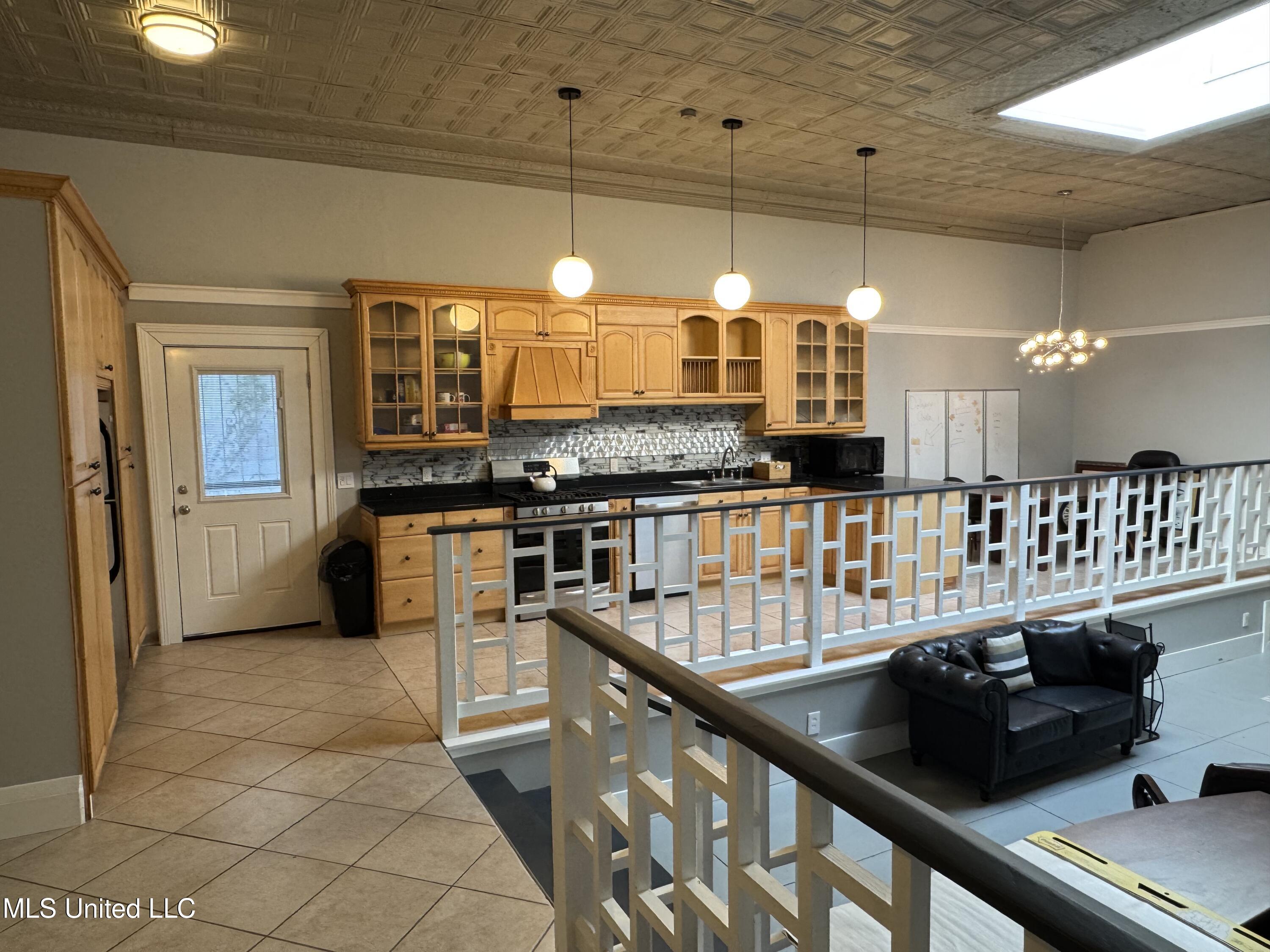 701 Franklin Street Property Photo 15