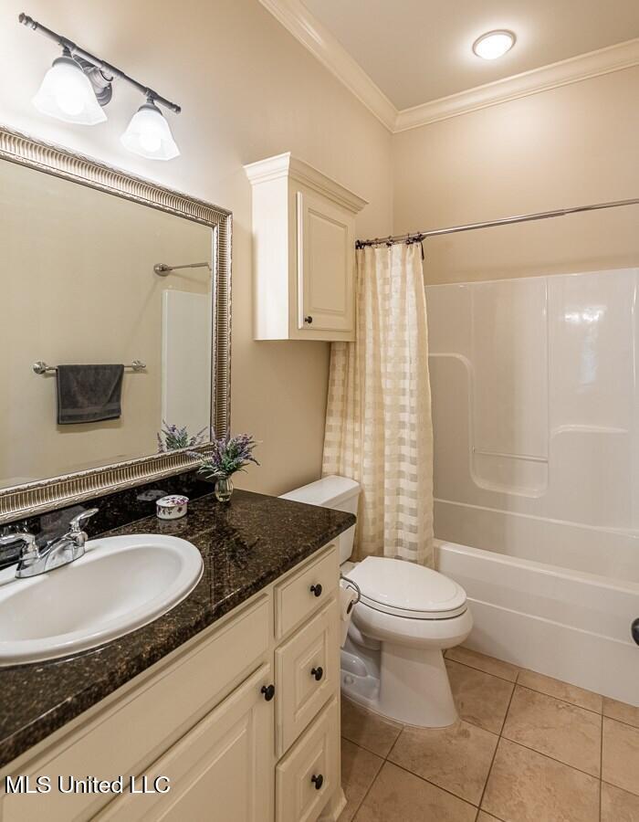 21 Bluff Hills Place Property Photo 3