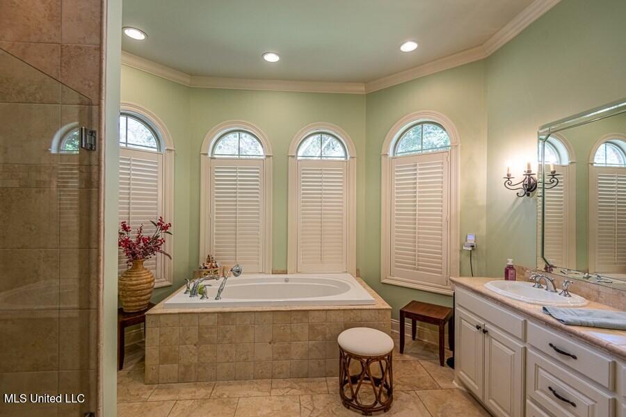 21 Bluff Hills Place Property Photo 9