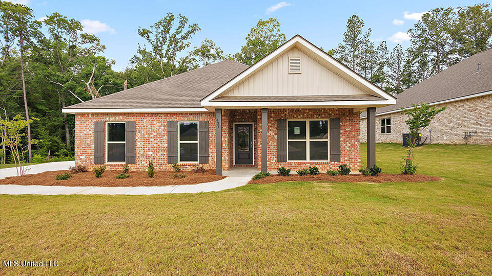 426 Piney Drive Property Photo 1