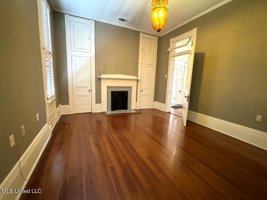 207 S Rankin Street Property Photo 32