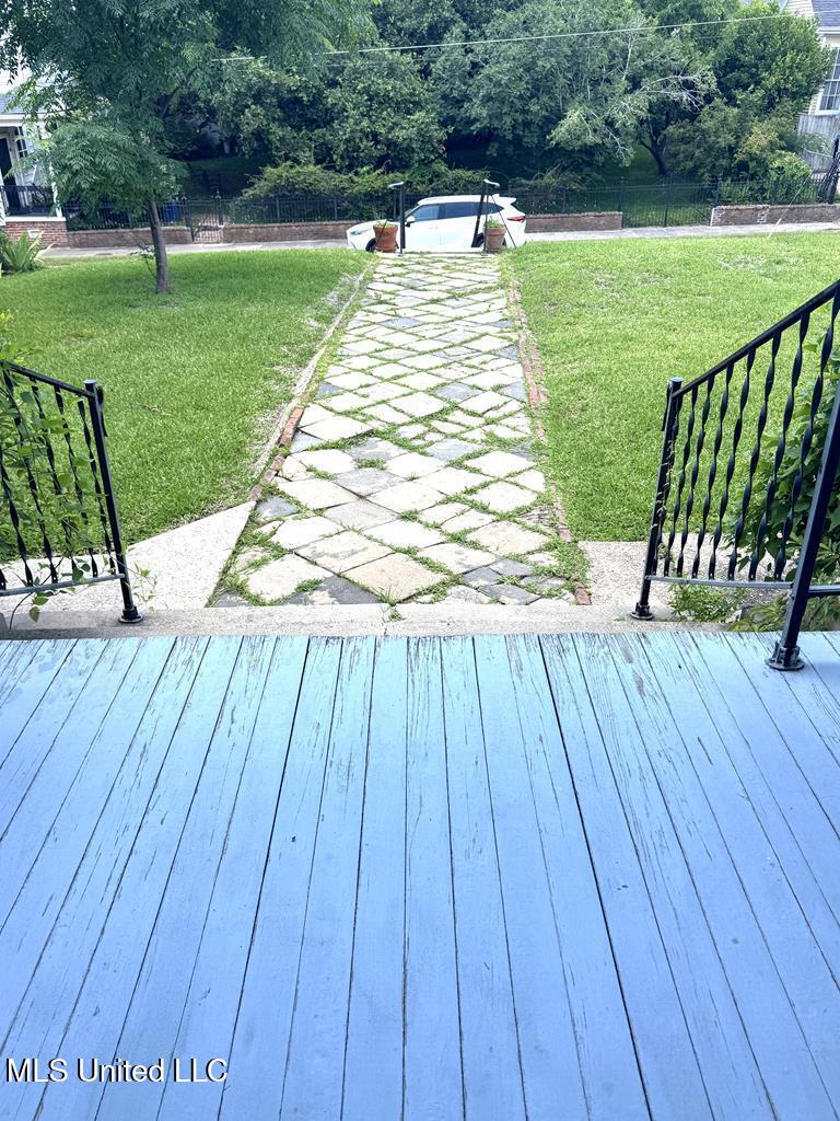 207 S Rankin Street Property Photo 37