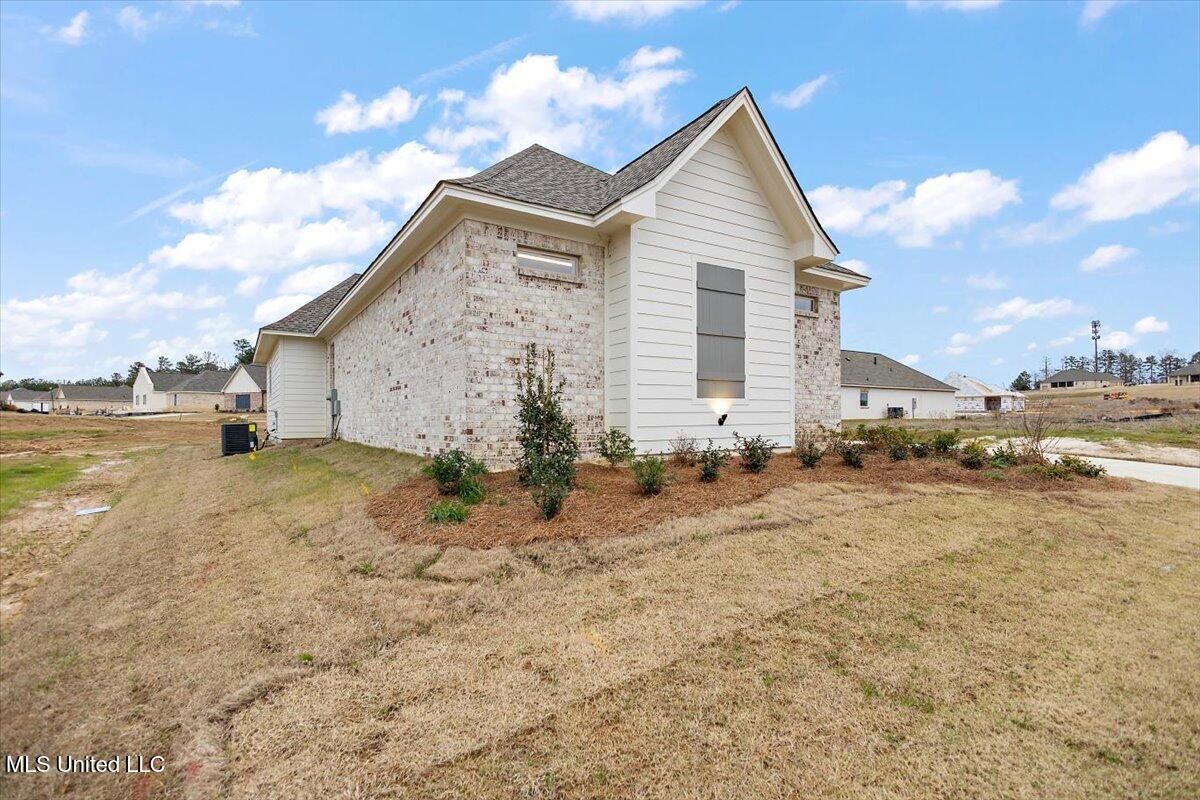 218 Bronson Bend Property Photo 2