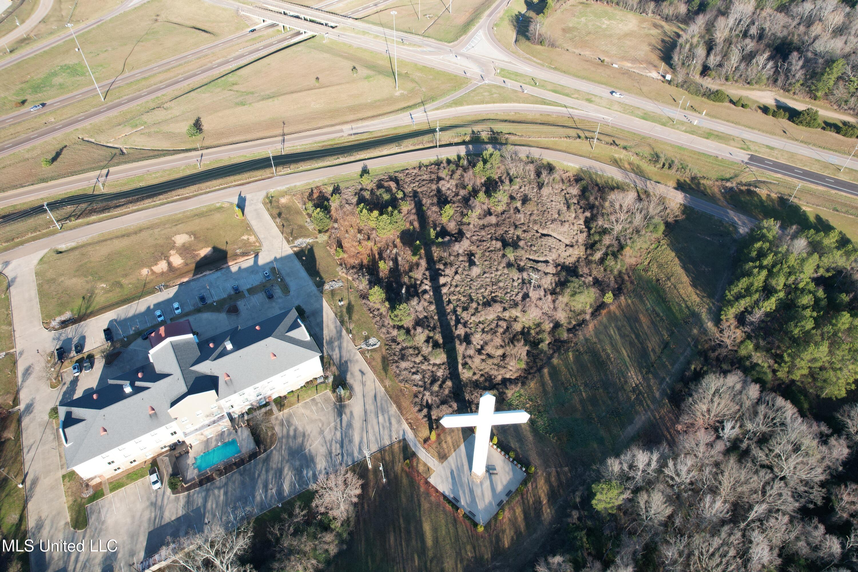 S. Frontage Road Property Photo 3
