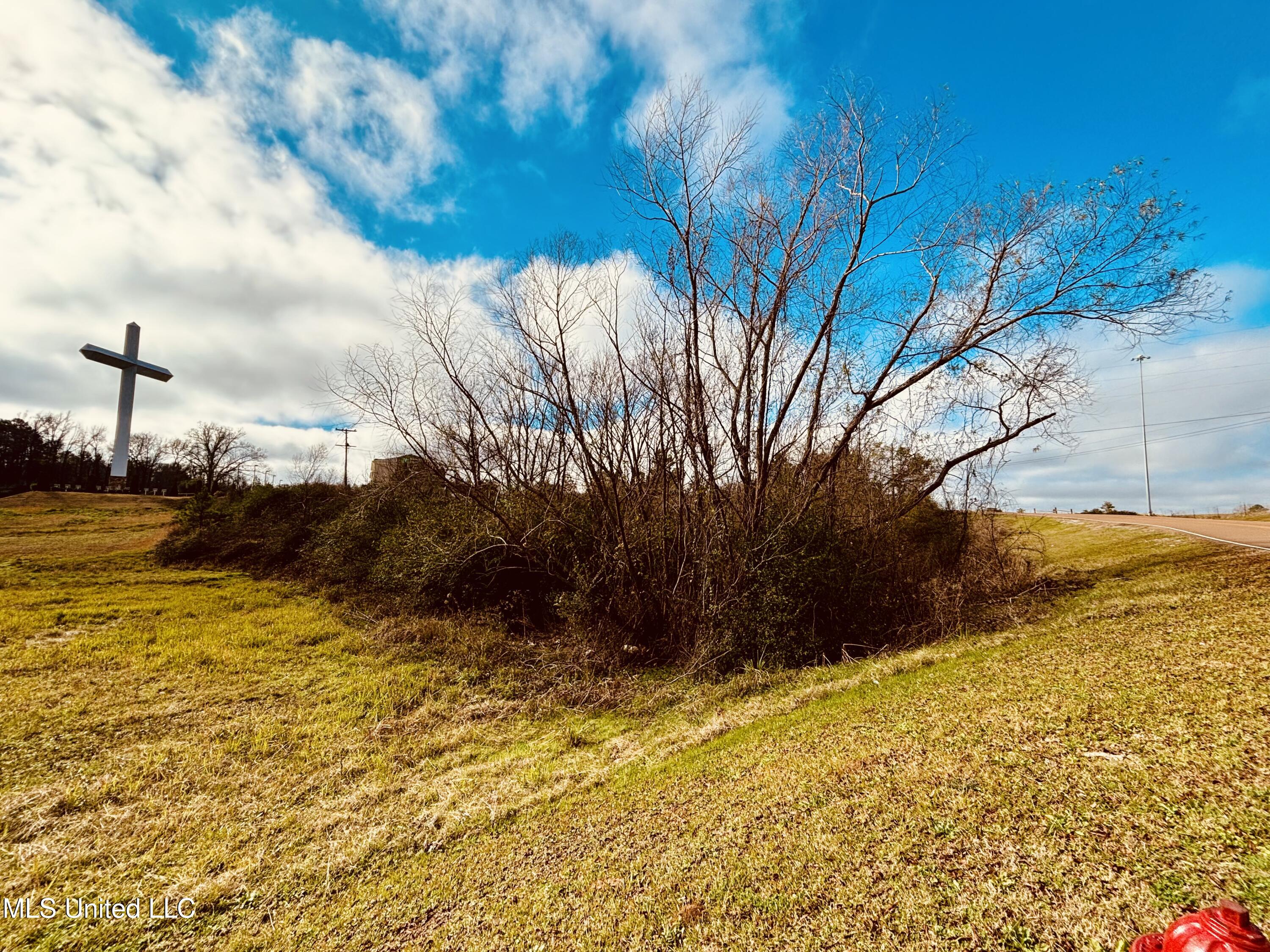 S. Frontage Road Property Photo 7