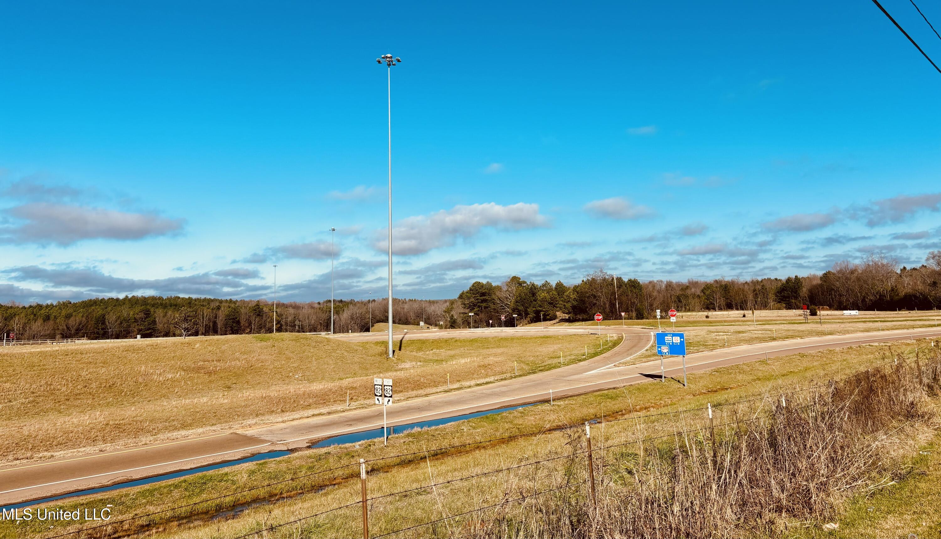 S. Frontage Road Property Photo 13