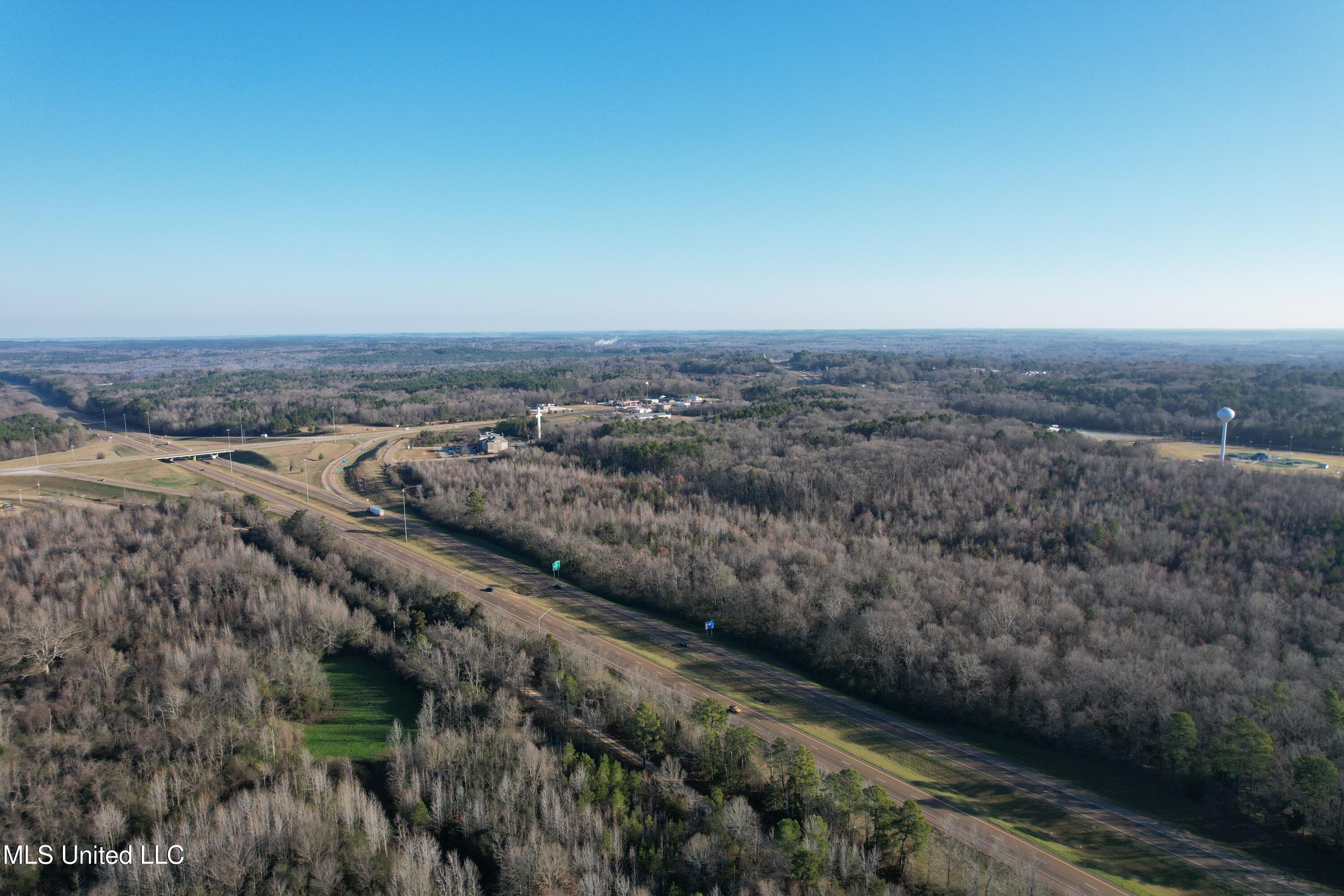 50 Se Frontage Rd Property Photo 1