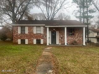 108 E E. Lee Street Property Photo 1