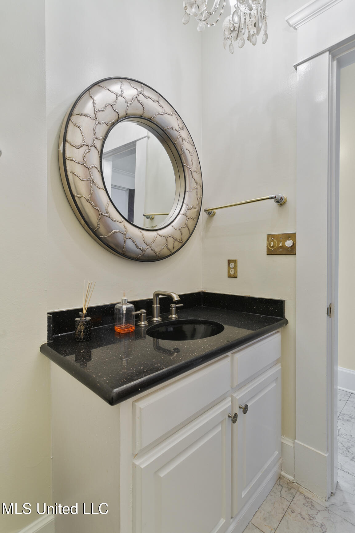 8 Twelve Oaks Place Property Photo 21