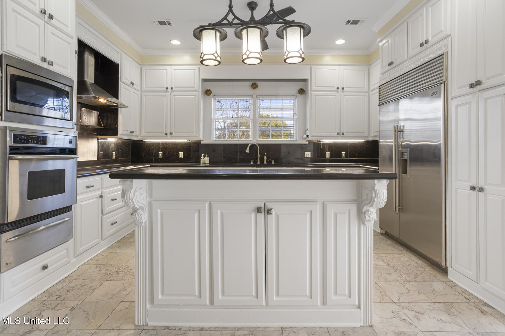 8 Twelve Oaks Place Property Photo 24