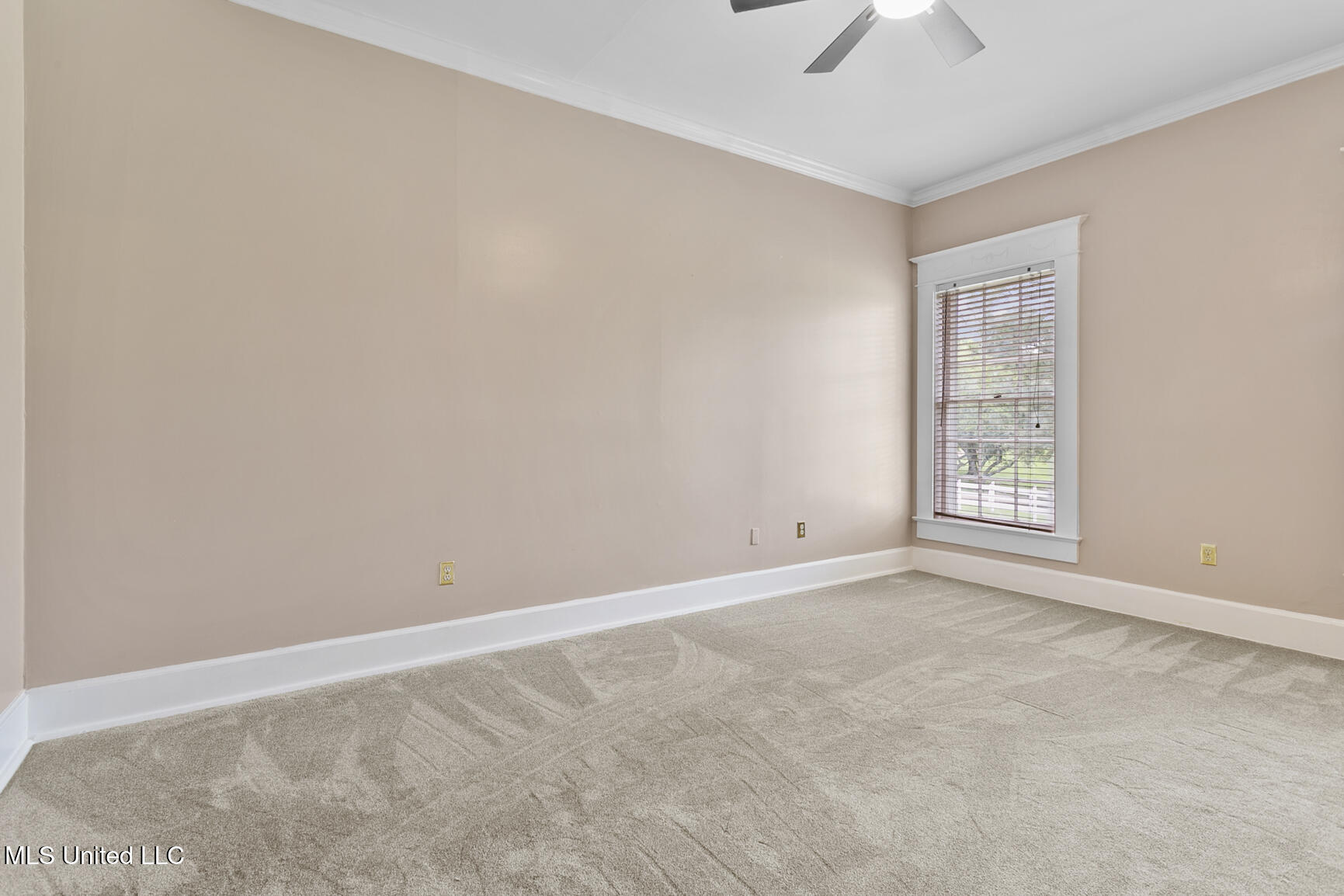 8 Twelve Oaks Place Property Photo 27