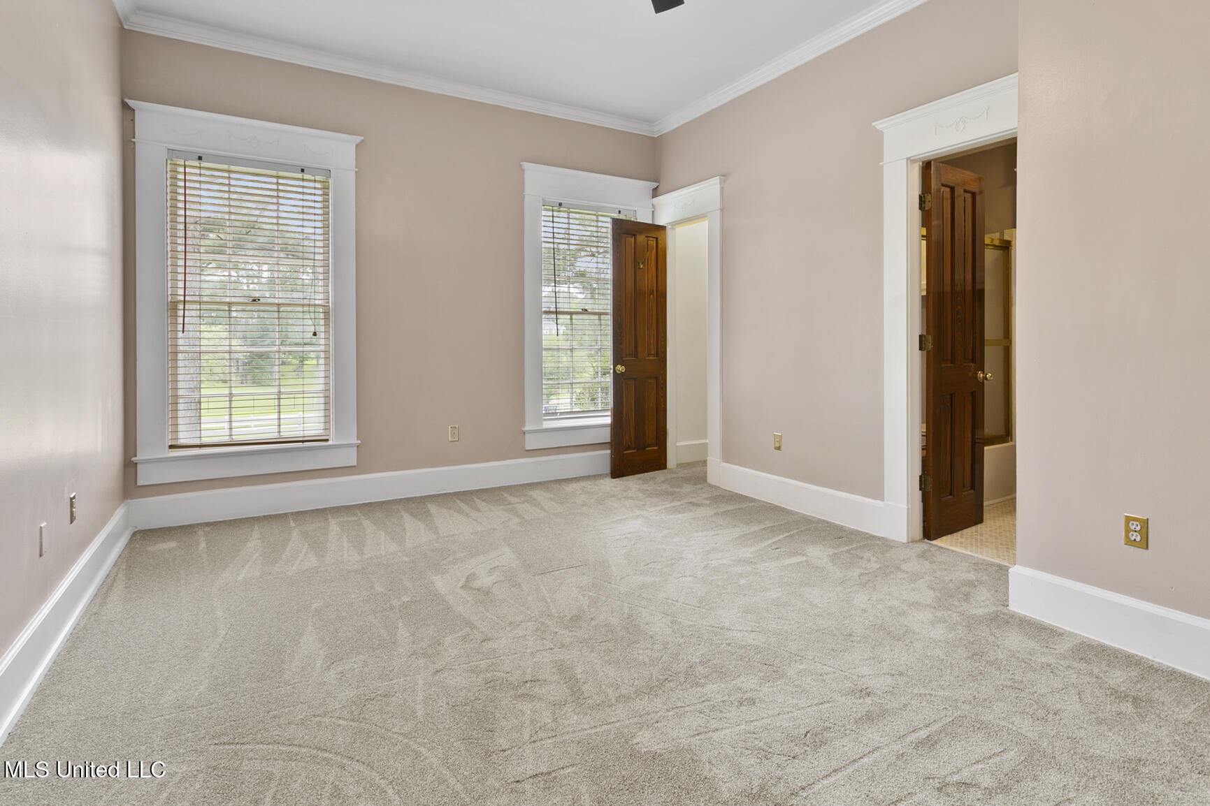 8 Twelve Oaks Place Property Photo 28