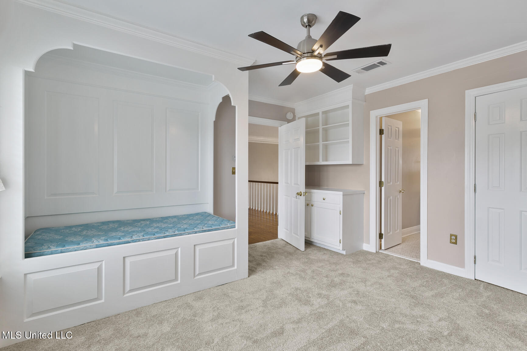 8 Twelve Oaks Place Property Photo 37