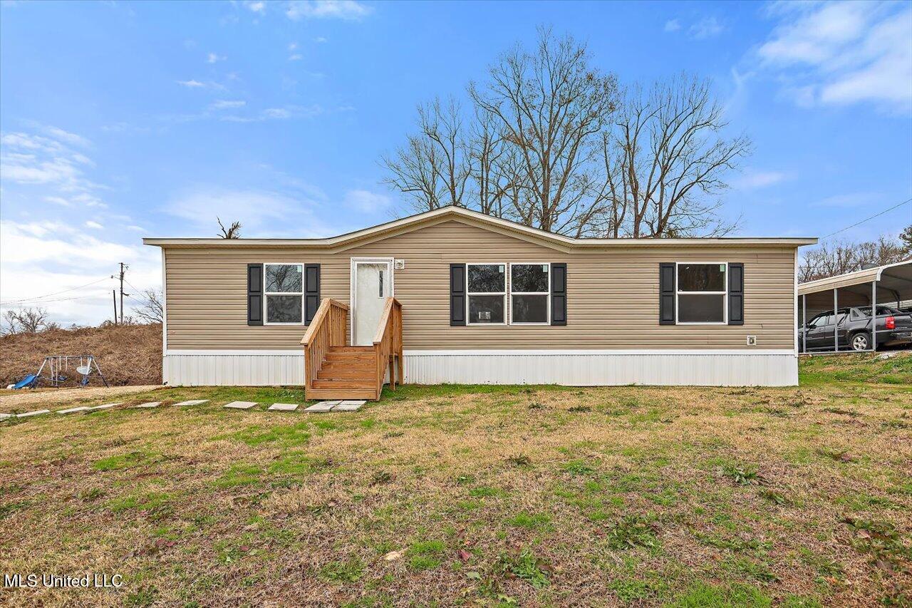 76 Pepper Ridge Road Property Photo 1