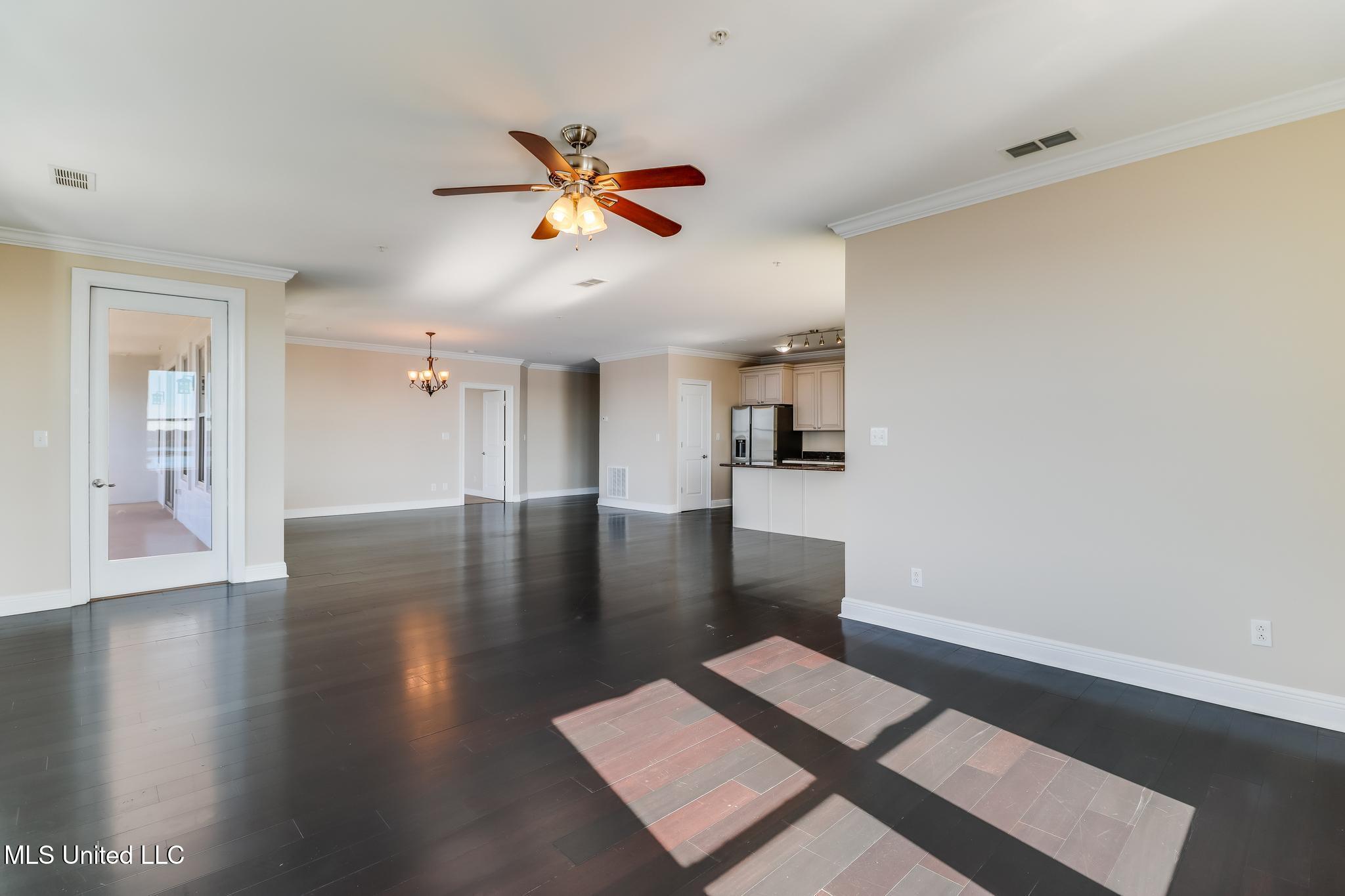 630 Bay Cove Drive Property Photo 16