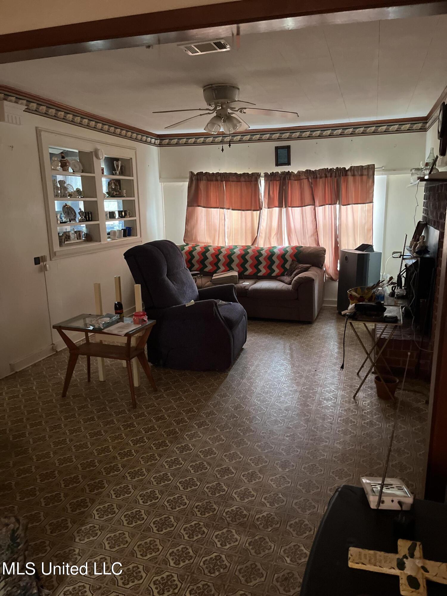31 Webster Avenue Property Photo 2