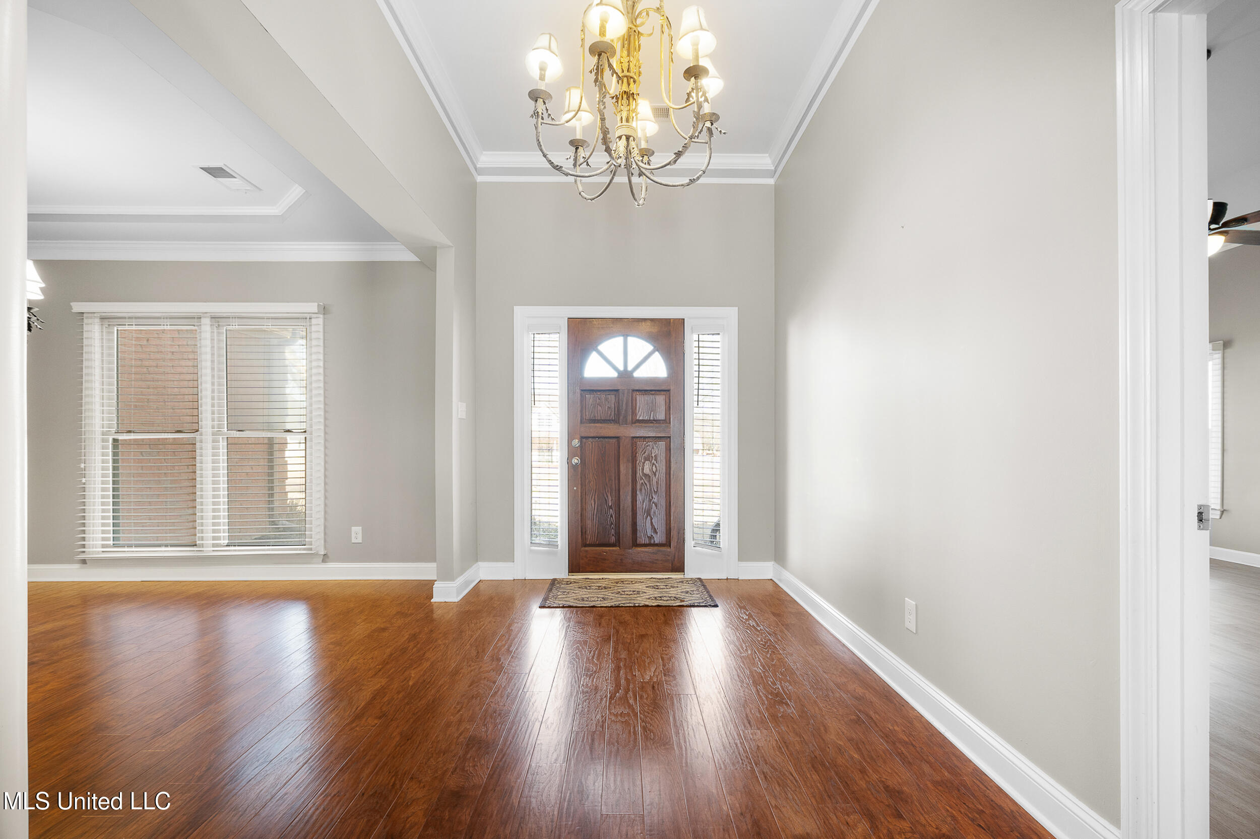 4985 Bobo Place Property Photo 8