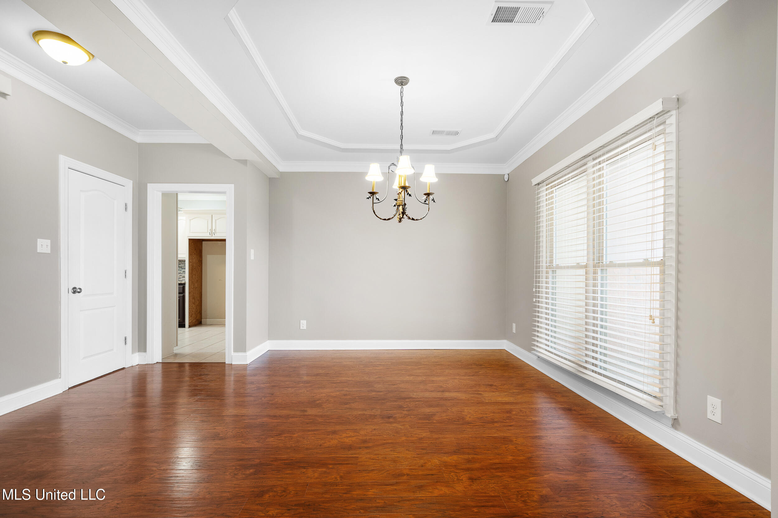 4985 Bobo Place Property Photo 9