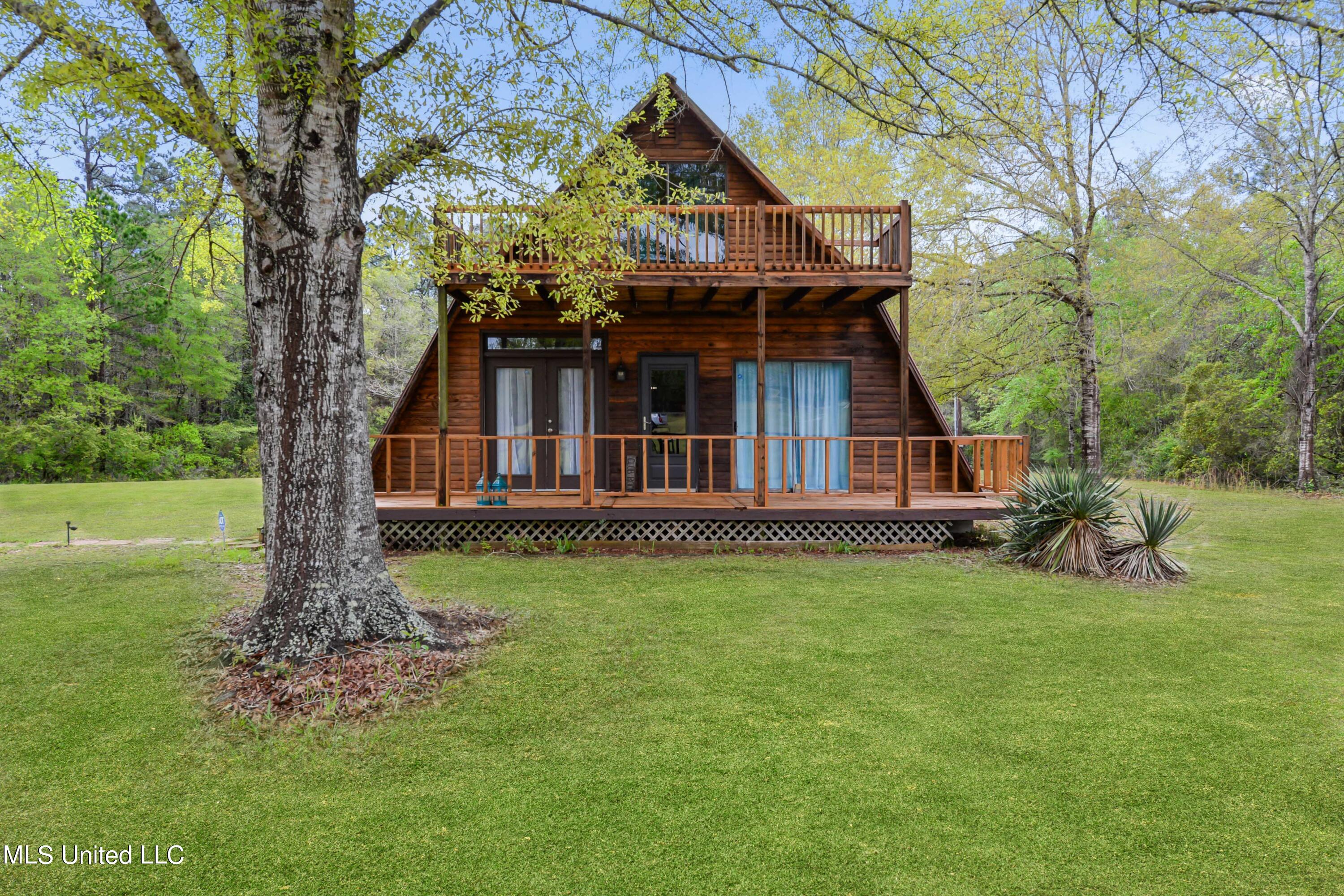 25541 Broadridge Drive Property Photo 5